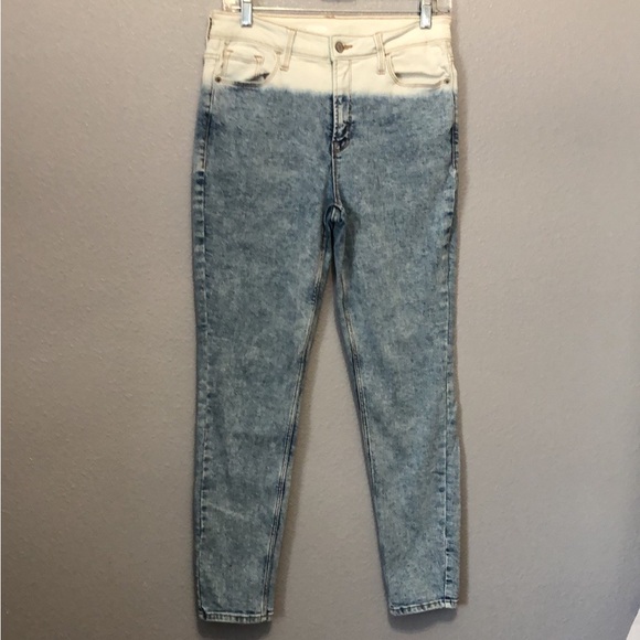 Old Navy jeans Woman’s 8 stonewashed bleached waistband Rockstar jean 90s party - Picture 10 of 10